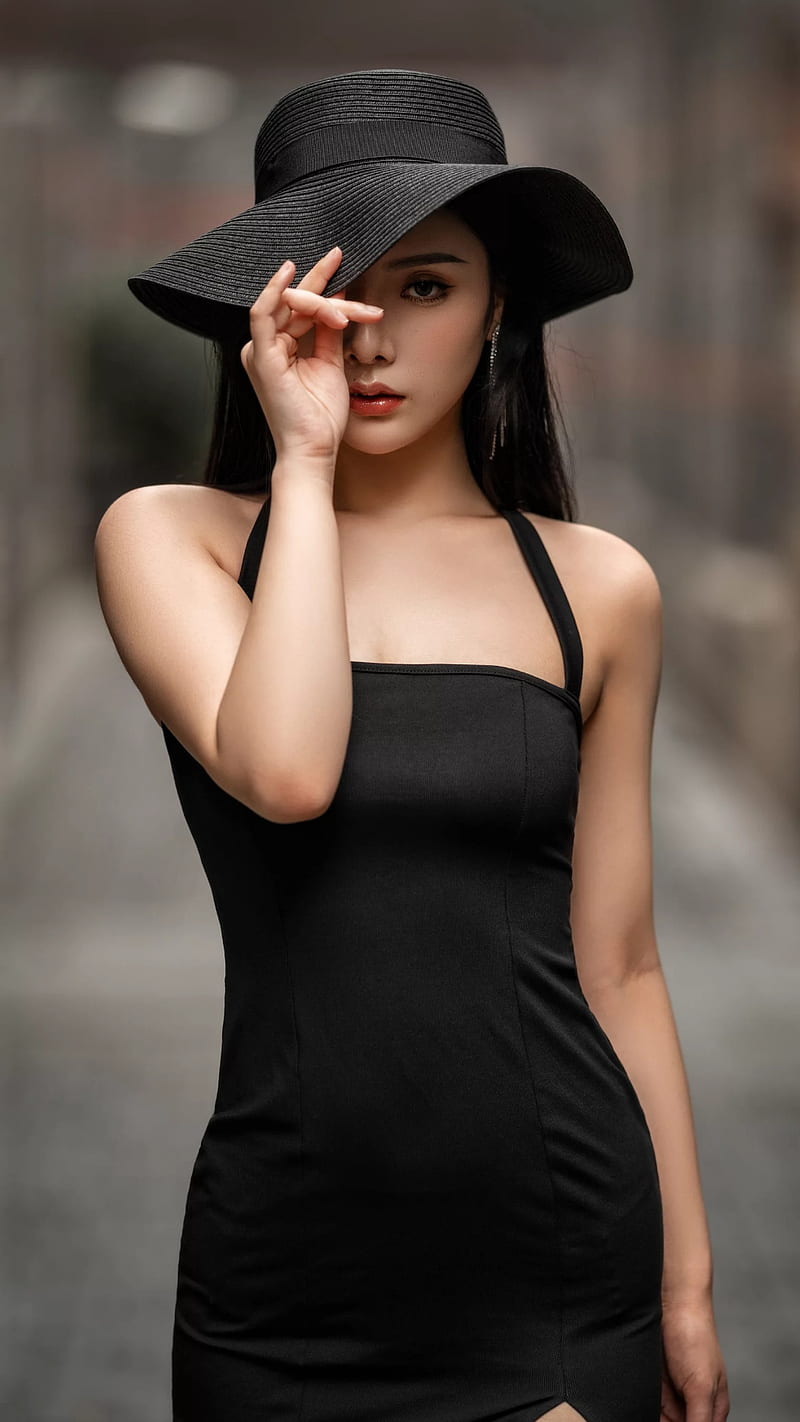 Vestido negro básico